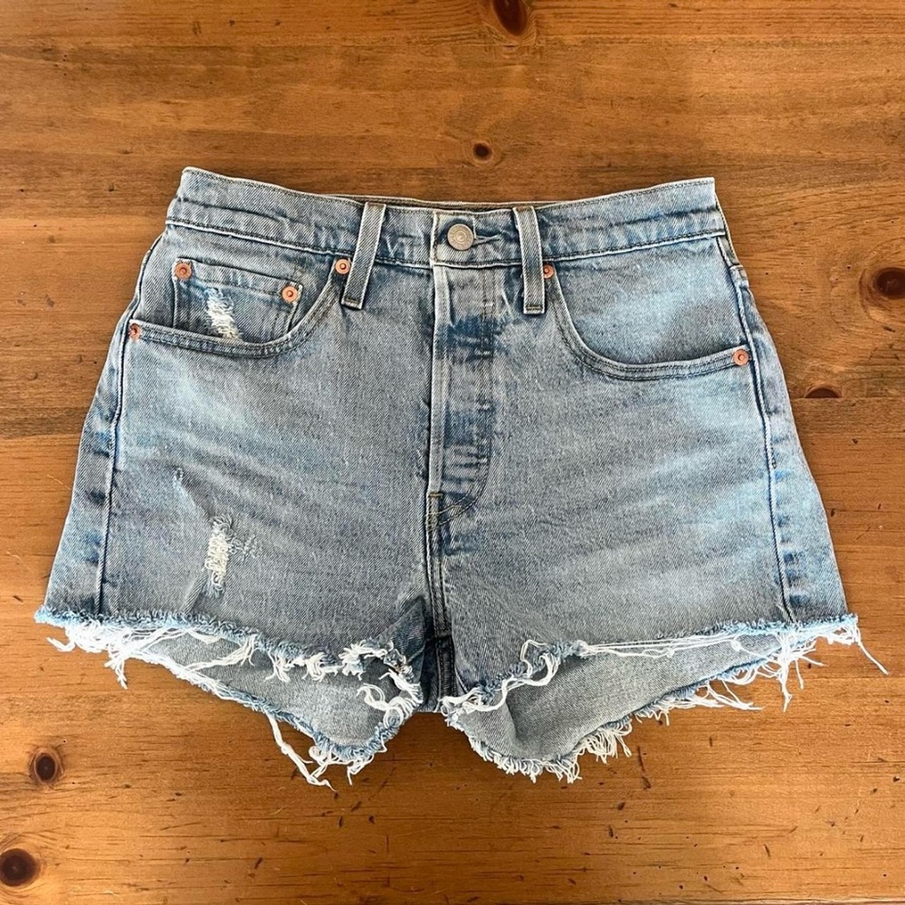 Levi’s 501 Shorts!!